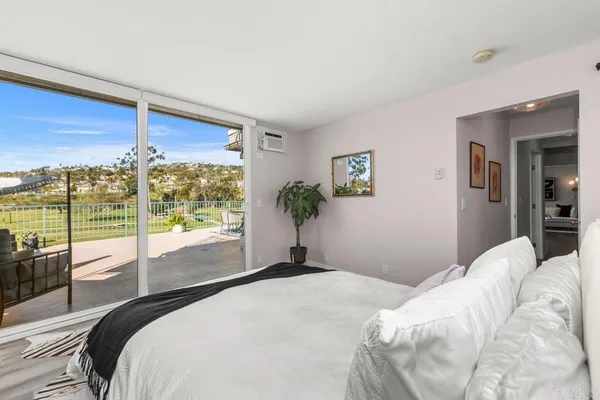 $823,000 | 2544 Navarra Drive, Unit 12, Carlsbad, CA 92009