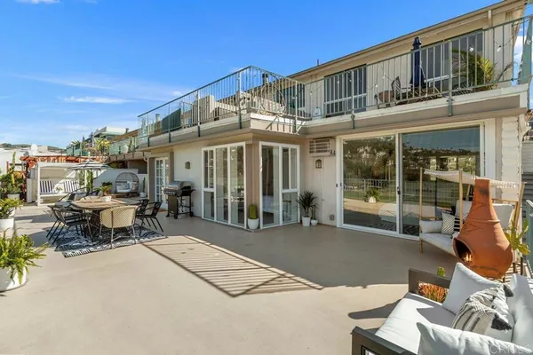 $823,000 | 2544 Navarra Drive, Unit 12, Carlsbad, CA 92009