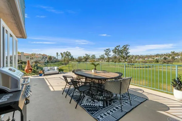 $823,000 | 2544 Navarra Drive, Unit 12, Carlsbad, CA 92009