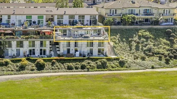 $823,000 | 2544 Navarra Drive, Unit 12, Carlsbad, CA 92009