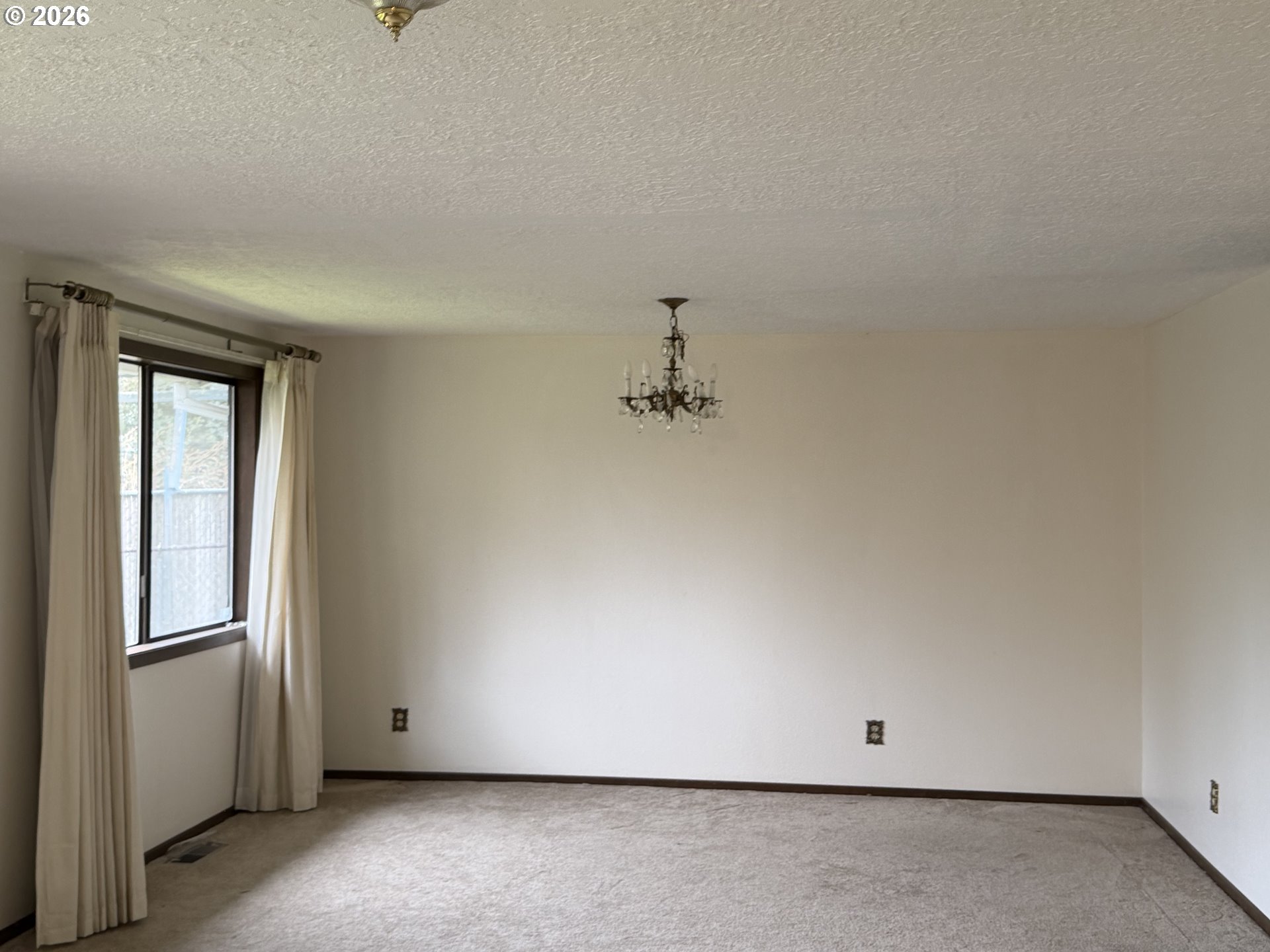 9255 Southwest 130th Avenue Beaverton, OR 97008 - Photo 3 of 22 Dining Room