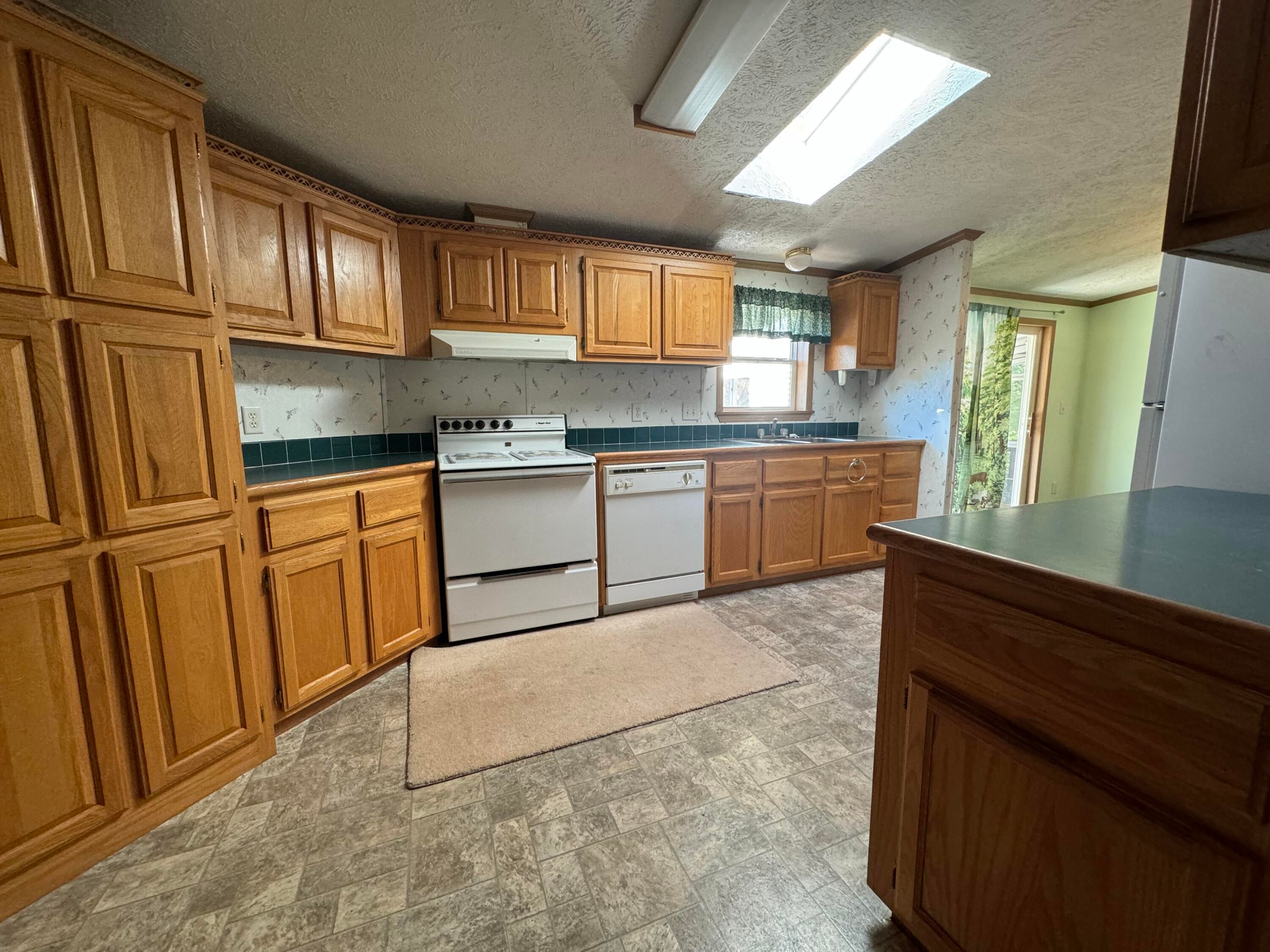 12480 South Balsam Road Dafter, MI 49724 - Photo 6 of 45 Gallery Image 6