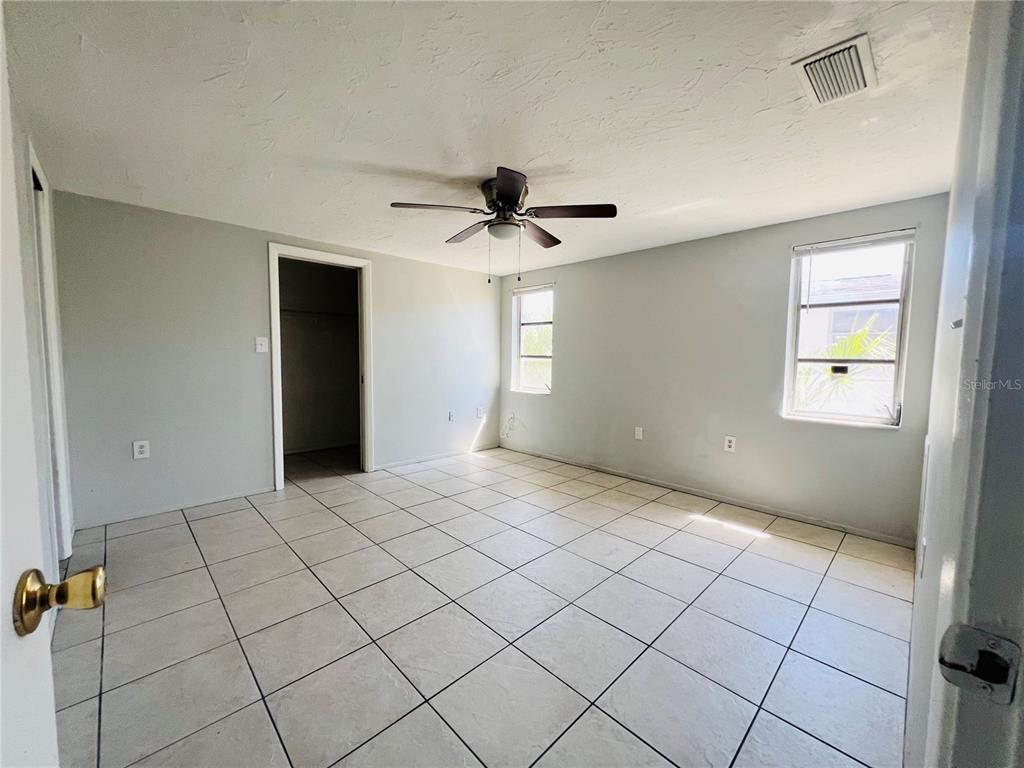 7811 Embassy Boulevard Port Richey, FL 34668 - Photo 14 of 23