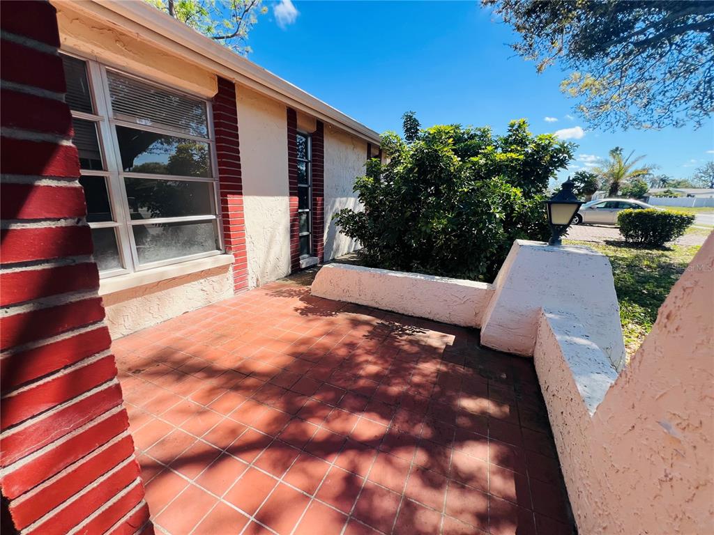 7811 Embassy Boulevard Port Richey, FL 34668 - Photo 4 of 23