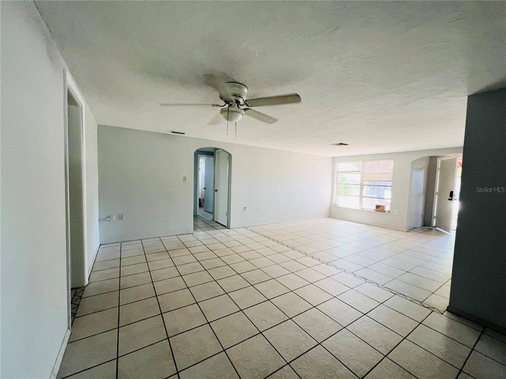 7811 Embassy Boulevard Port Richey, FL 34668 - Photo 10 of 23
