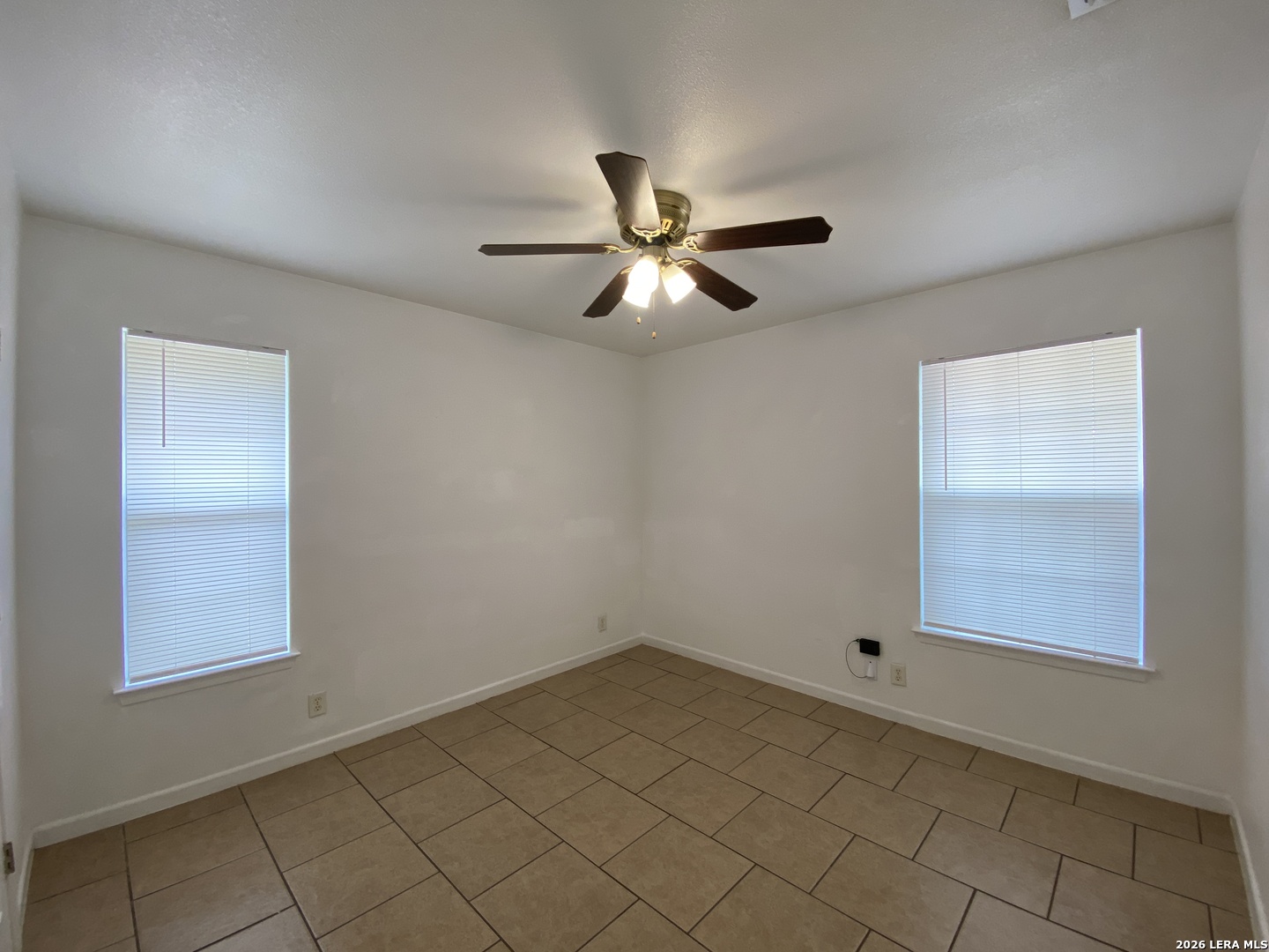 1209 West Goodwin Street, Unit A Pleasanton, TX 78064 - Photo 5 of 8