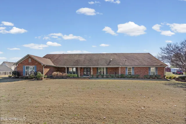 $389,900 | 1099 Rasco Road West, Southaven, MS 38671