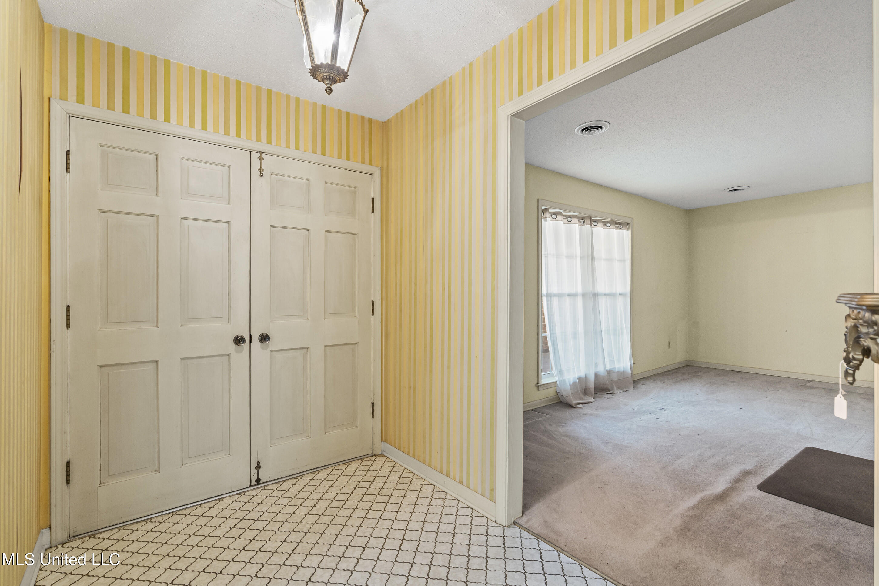 1099 Rasco Road West Southaven, MS 38671 - Photo 4 of 32 4__dsc1967_print