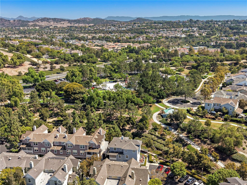 80 Hinterland Way Ladera Ranch, CA 92694 - Photo 27 of 35 Gallery Image 27