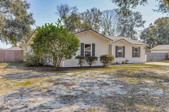 $245,000 | 5570 Chipper Lane, Pace, FL 32571