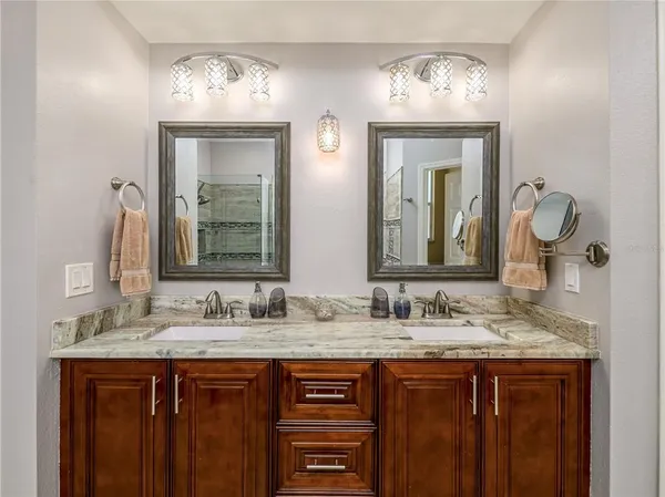 $675,000 | 10515 Canary Isle Drive, Tampa, FL 33647