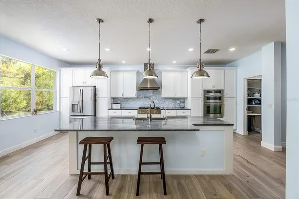 $675,000 | 10515 Canary Isle Drive, Tampa, FL 33647