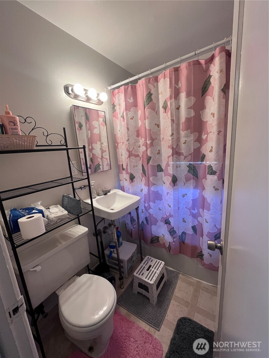 211 Cypress Street Longview, WA 98632 - Photo 8 of 21