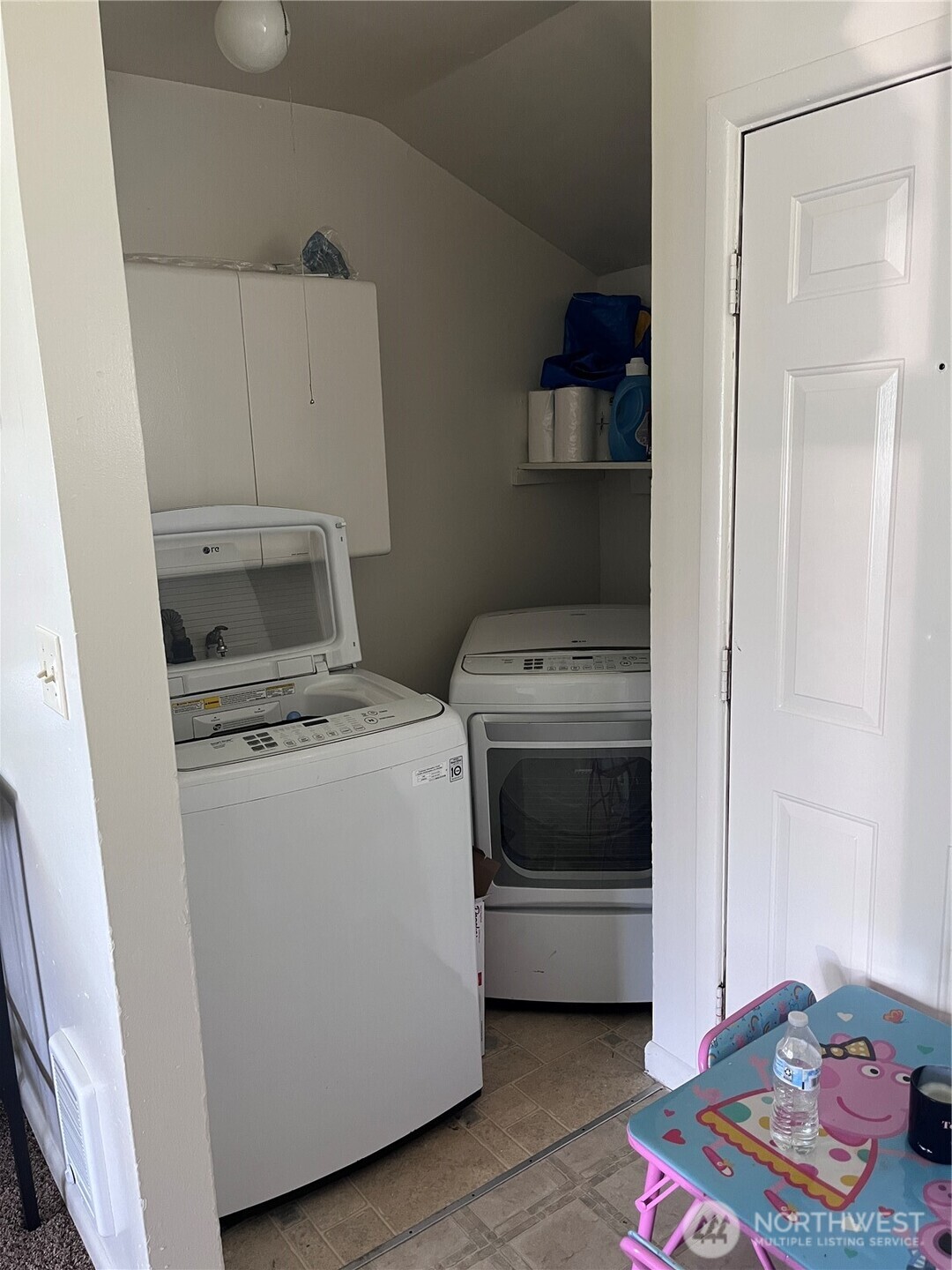 211 Cypress Street Longview, WA 98632 - Photo 9 of 21