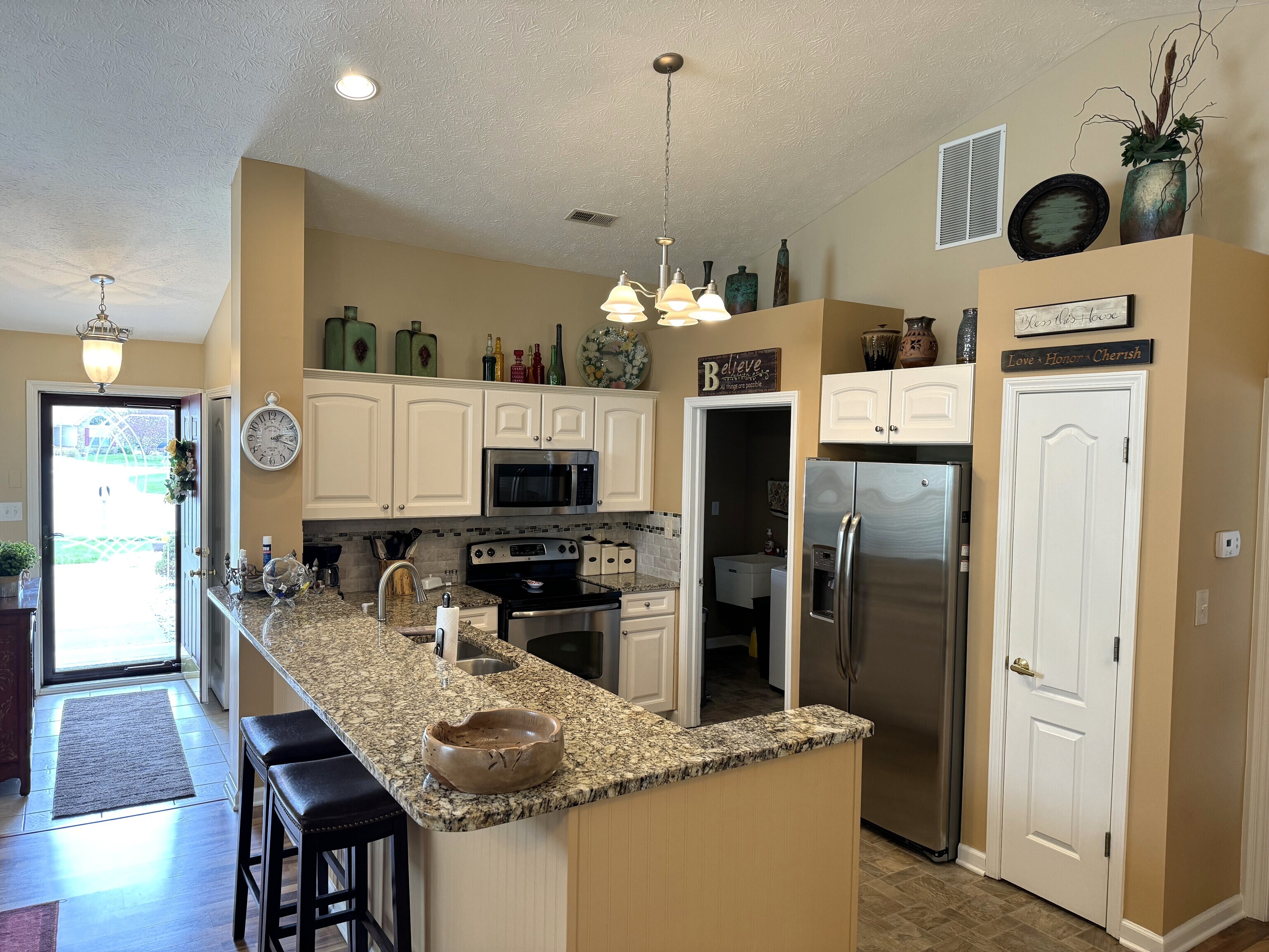 6028 Riva Ridge Drive Indianapolis, IN 46237 - Photo 8 of 27 Gallery Image 8