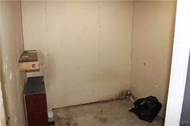 $190,000 | 8417 Henry Clay Boulevard, Clay, NY 13041