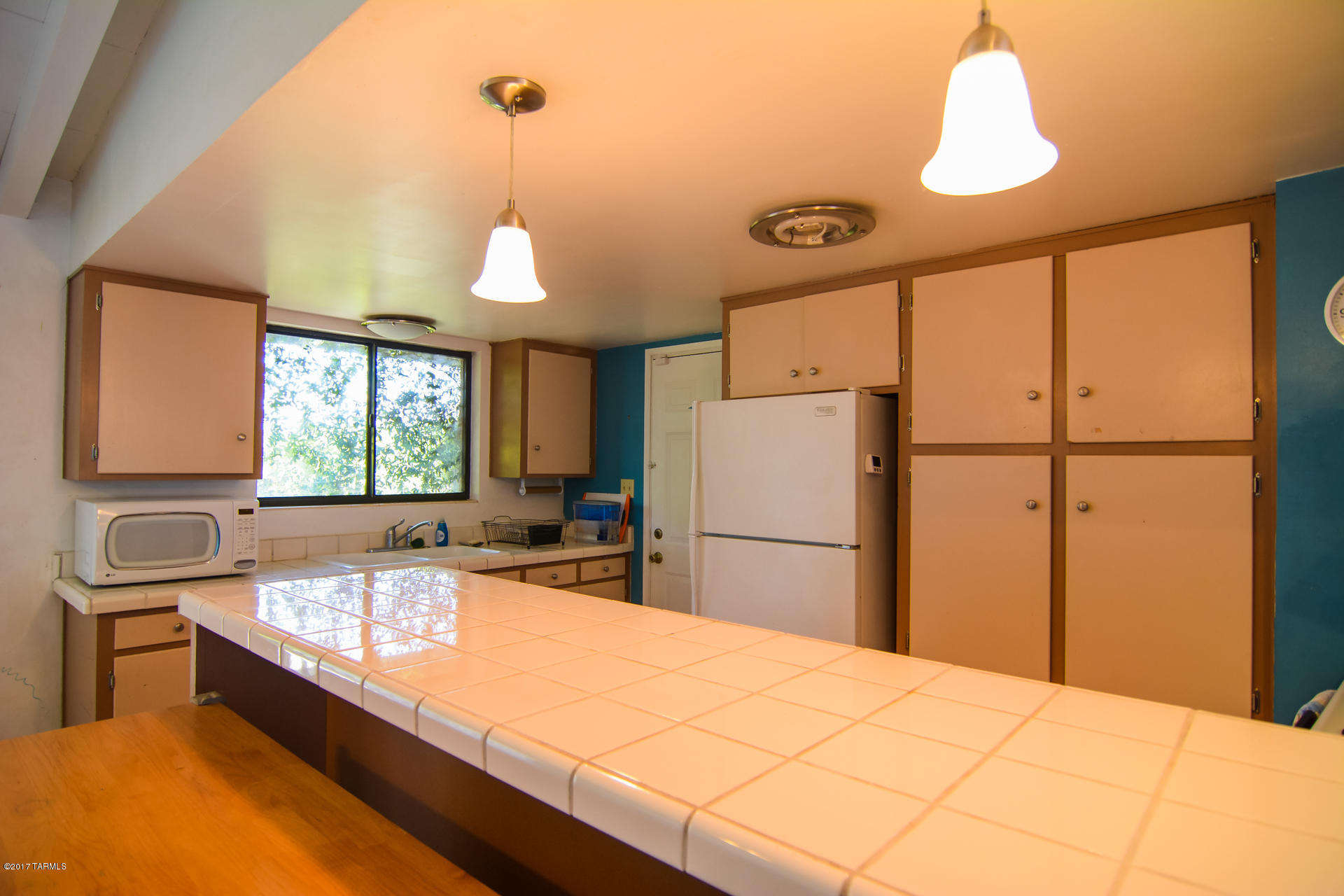 2121 North Country Club Road Tucson, AZ 85716 - Photo 8 of 21
