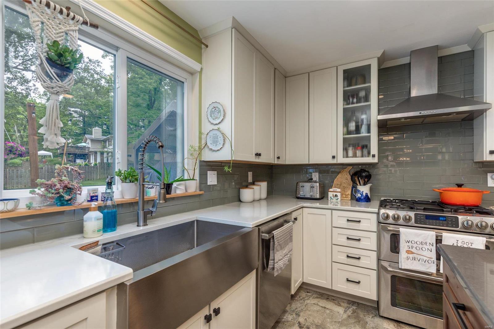 9323 Pardee Road St. Louis, MO 63126 - Photo 11 of 51 Gallery Image 11
