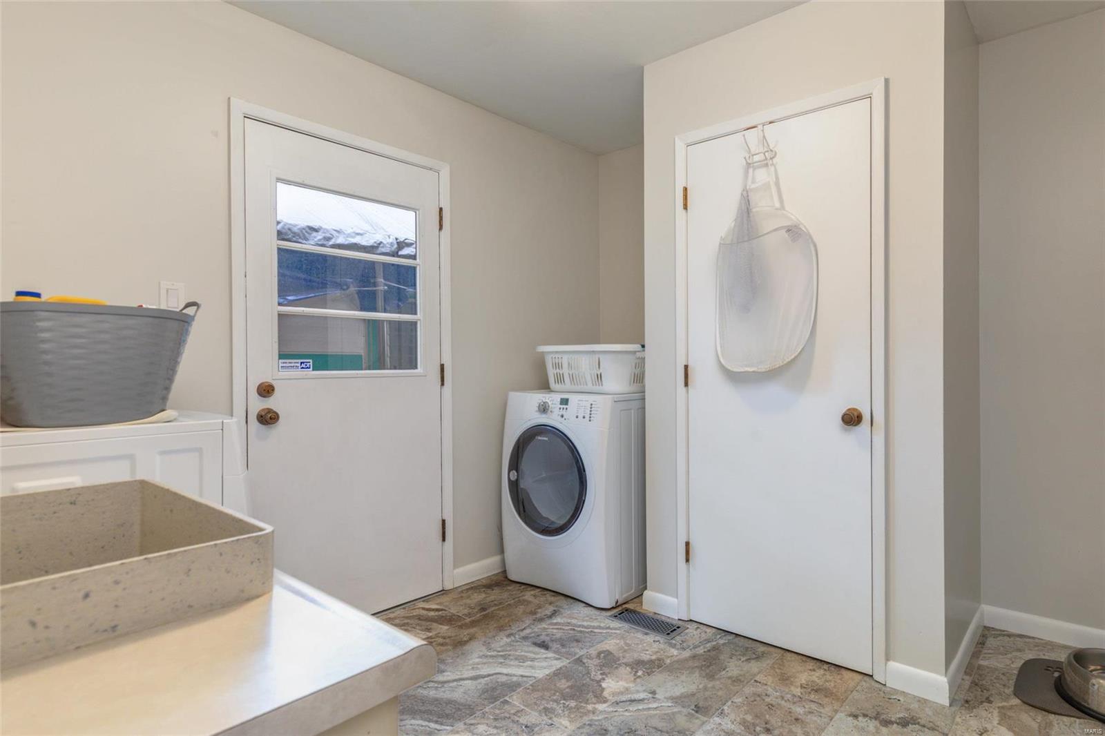 9323 Pardee Road St. Louis, MO 63126 - Photo 18 of 51 Gallery Image 18