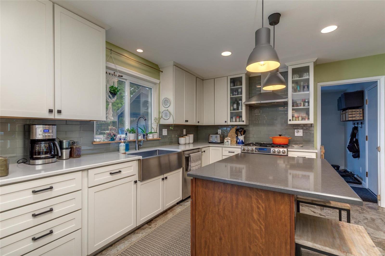 9323 Pardee Road St. Louis, MO 63126 - Photo 10 of 51 Gallery Image 10