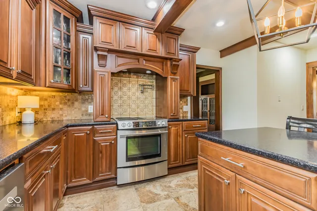 $1,399,000 | 7201 East Windsor Road, Selma, IN 47383