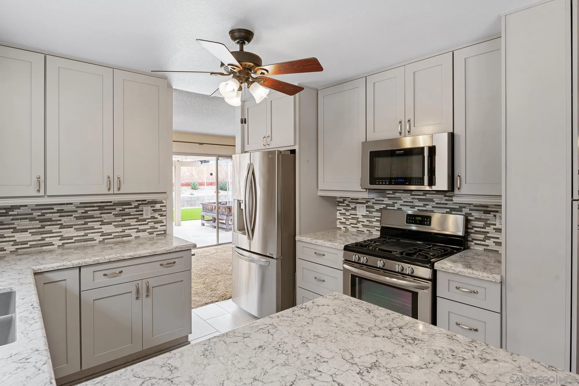 10969 Crystal Springs Road Santee, CA 92071 - Photo 17 of 36