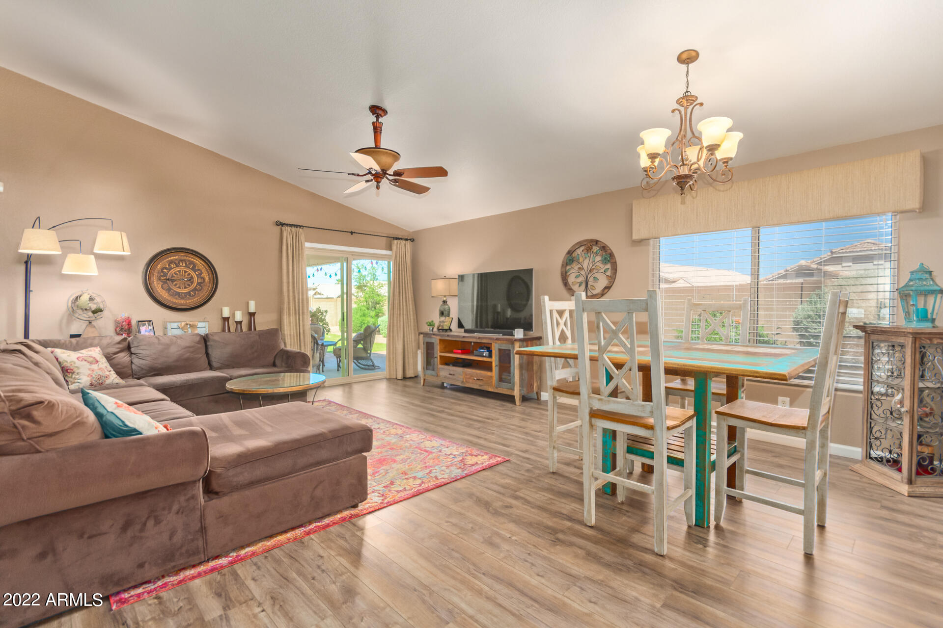 504 West St John Road Phoenix, AZ 85023 - Photo 10 of 26 0010-10-Saint John