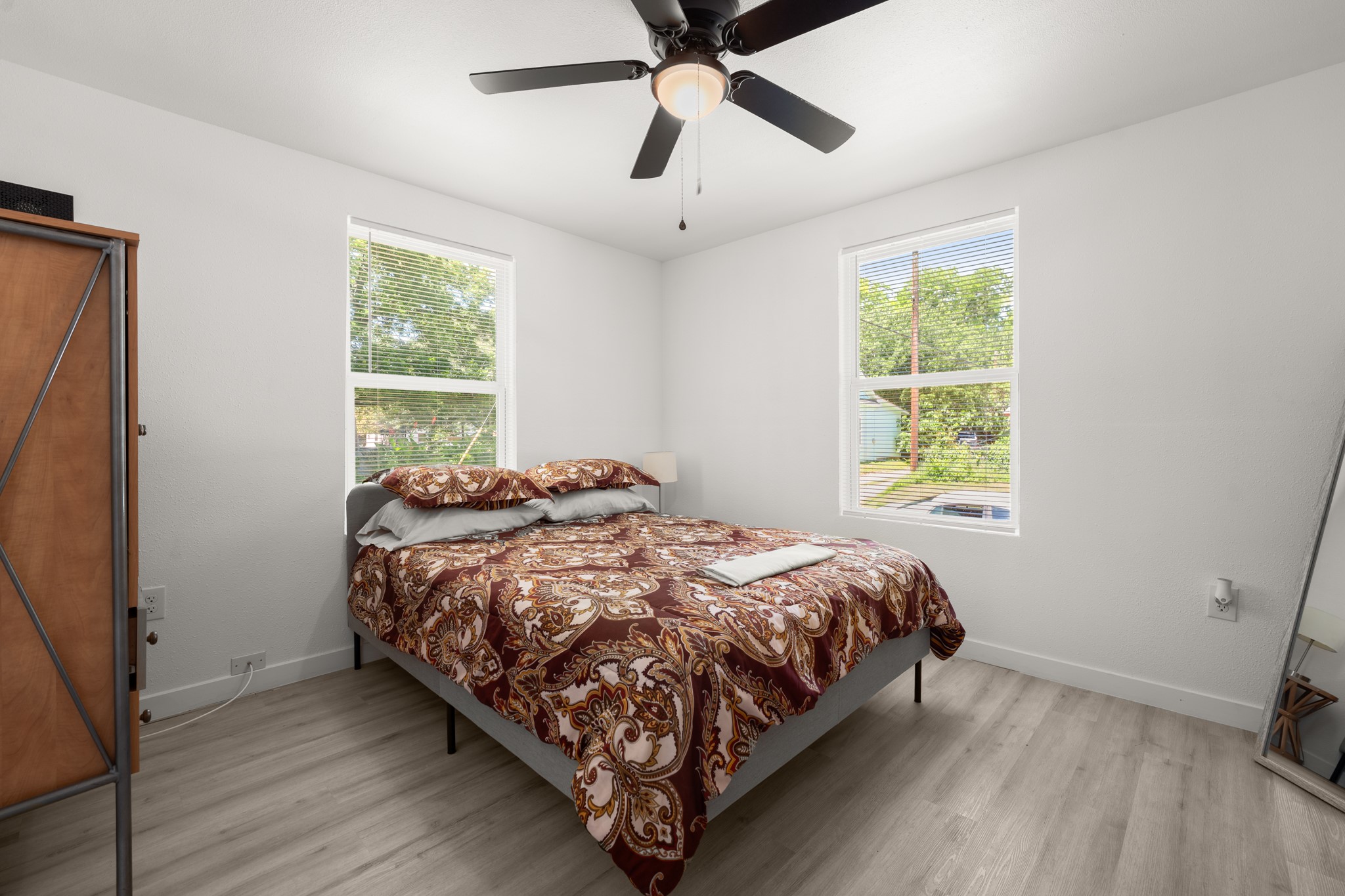 45 Anthony Street, Unit B Austin, TX 78702 - Photo 14 of 21