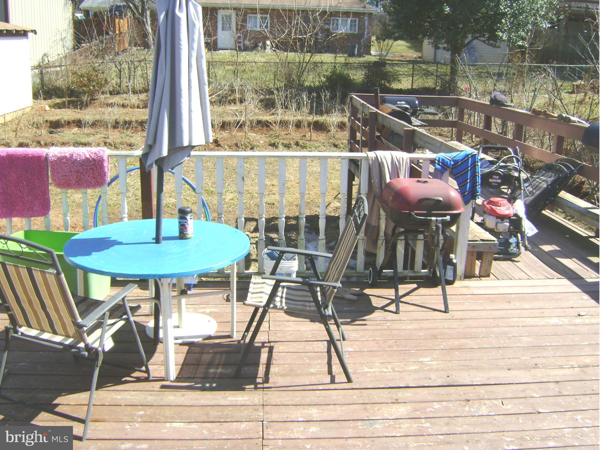 4309 Granby Road Woodbridge, VA 22193 - Photo 19 of 22 Exterior (Rear) Deck