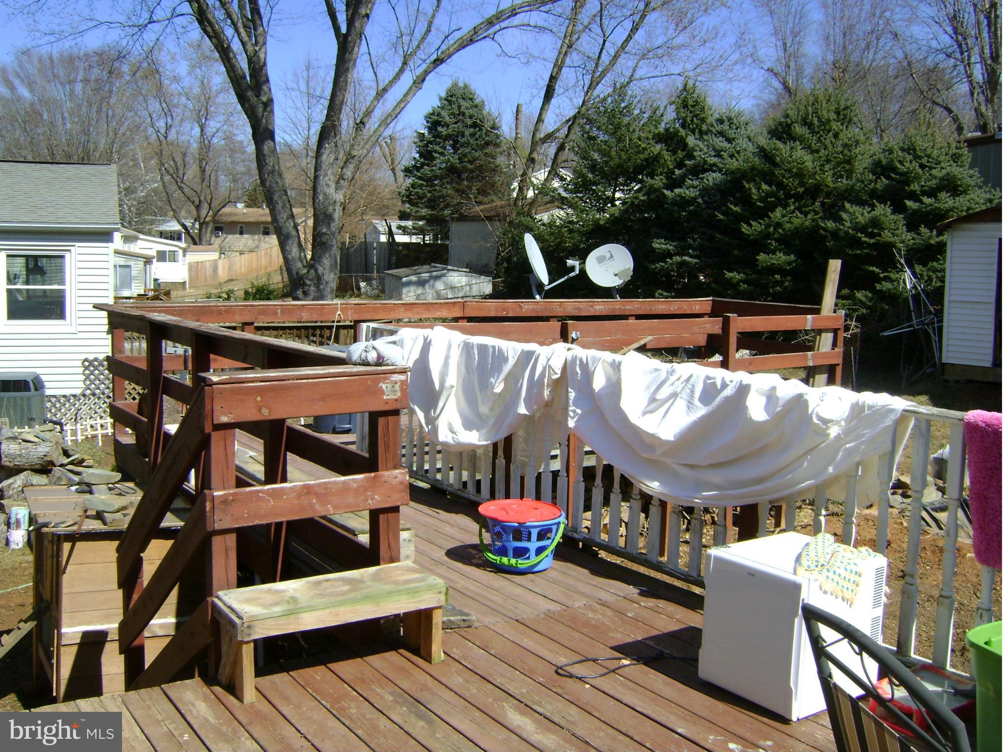 4309 Granby Road Woodbridge, VA 22193 - Photo 20 of 22 Exterior (Rear) Deck