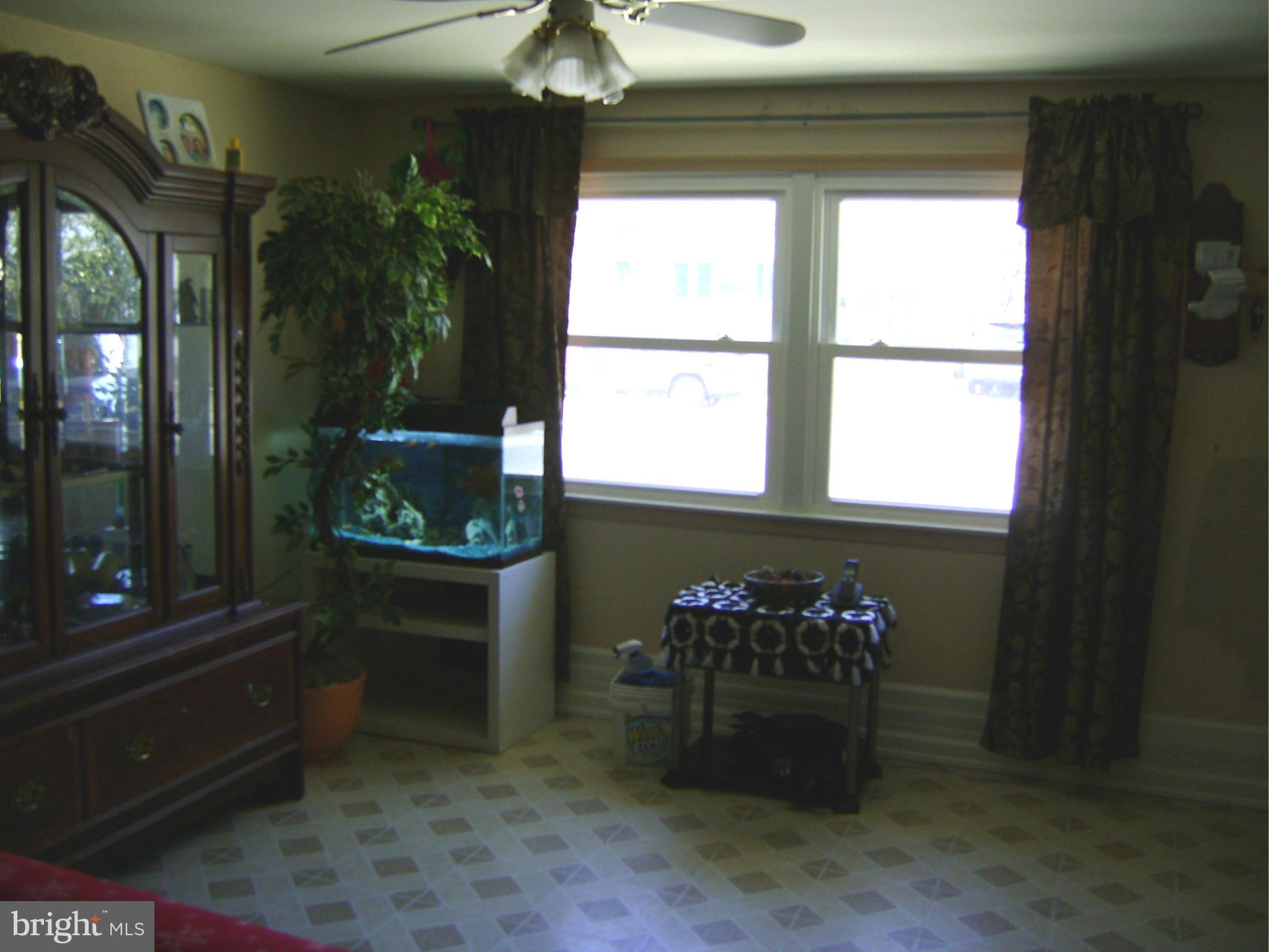 4309 Granby Road Woodbridge, VA 22193 - Photo 4 of 22 Main Level Family Room