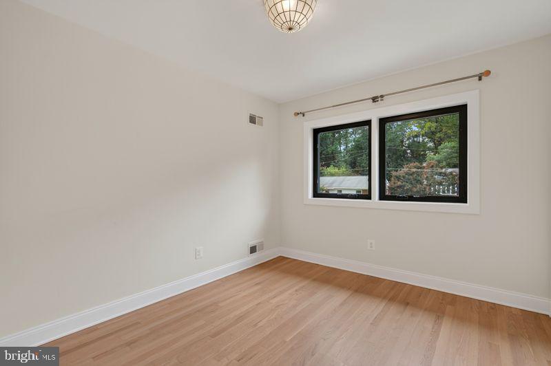 963 North Rochester Street Arlington, VA 22205 - Photo 27 of 43 Gallery Image 27