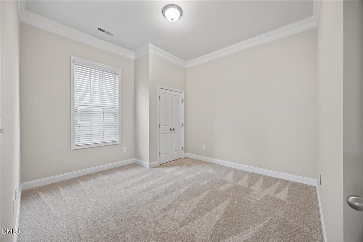 7601 Oakberry Drive Raleigh, NC 27616 - Photo 7 of 37 09-2A1A9371