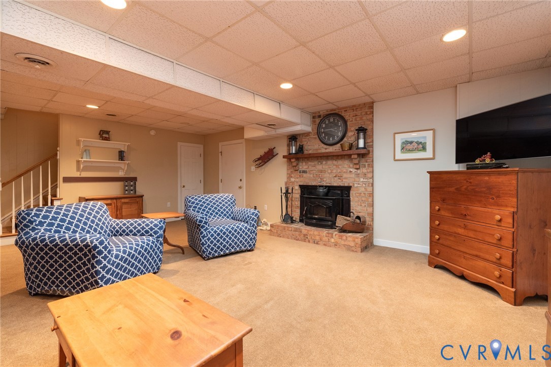 11920 Rothbury Drive Richmond, VA 23236 - Photo 40 of 68 a living room with furniture