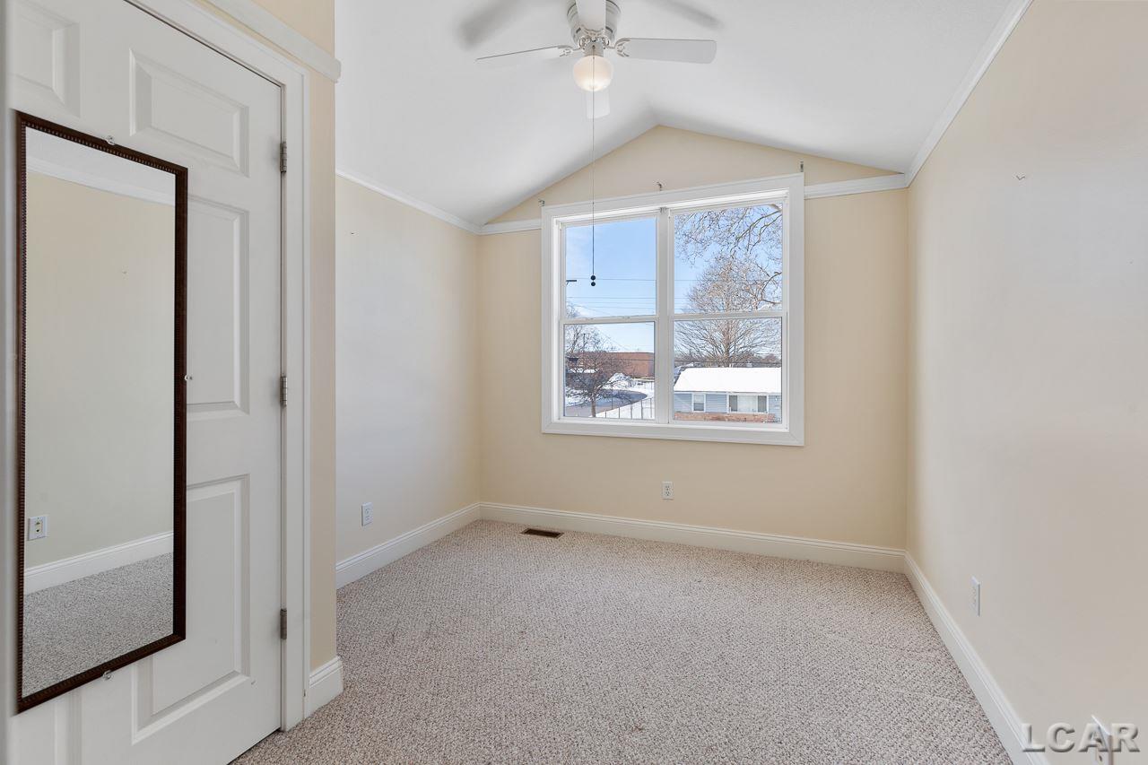 704 Springbrook Avenue Adrian, MI 49221 - Photo 21 of 31 50034063-20.JPG