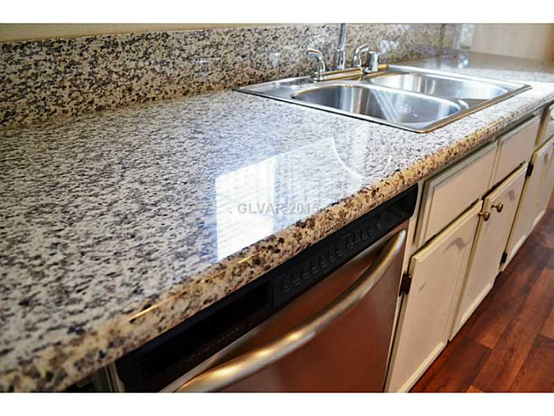 2520 Rialto Road Las Vegas, NV 89108 - Photo 15 of 35 Kitchen. Granite Counter tops