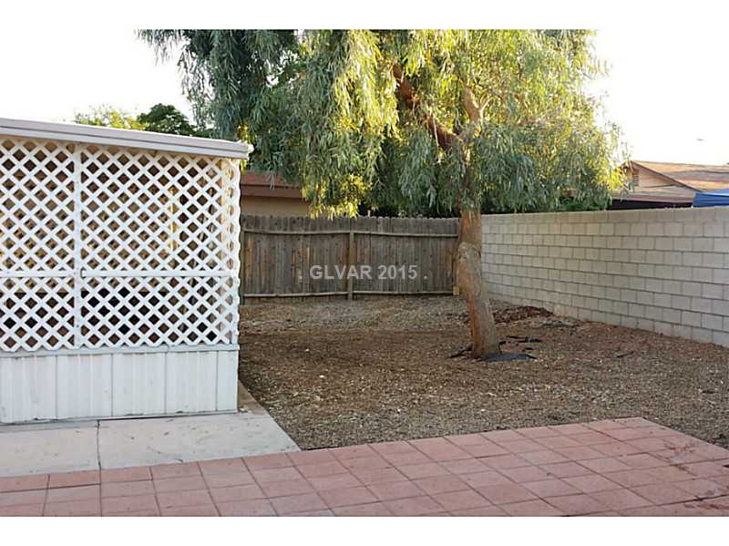 2520 Rialto Road Las Vegas, NV 89108 - Photo 33 of 35 Yard/Garden.