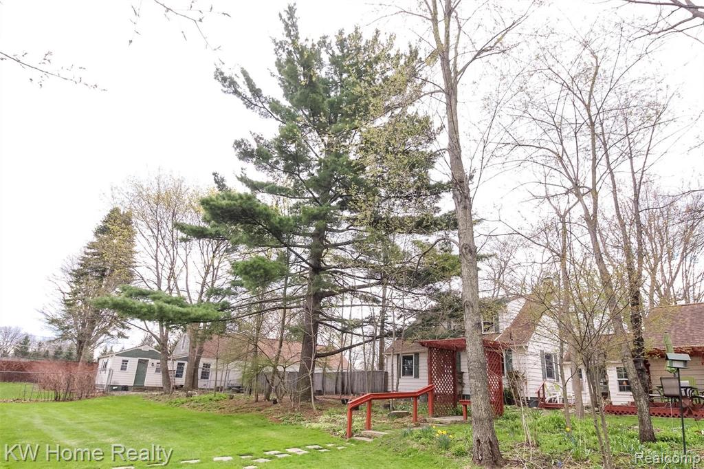 4659 White Lake Road White Lake, MI 48383 - Photo 55 of 62