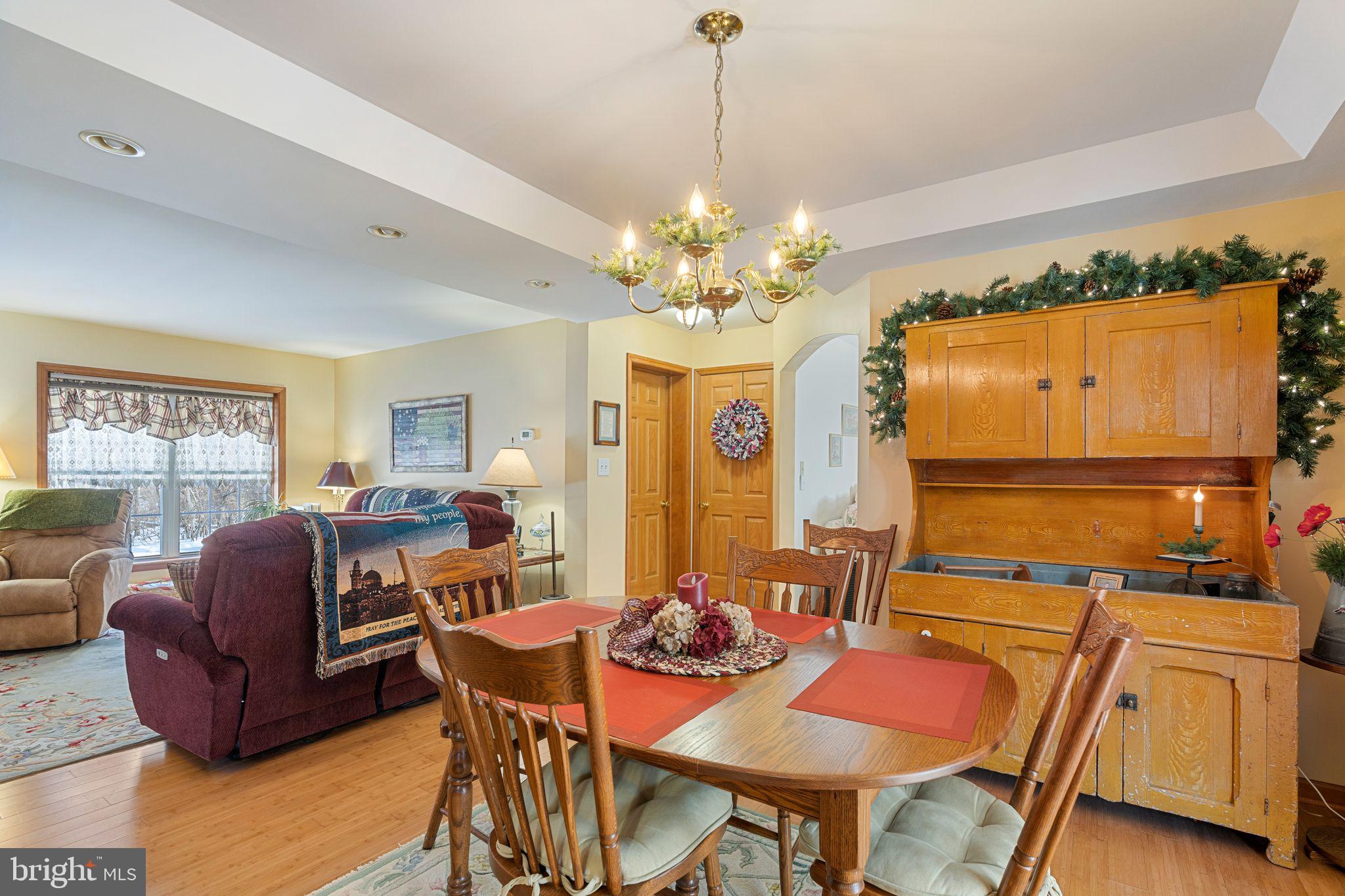 122 Lutz Road Boyertown, PA 19512 - Photo 9 of 39 Dining Room