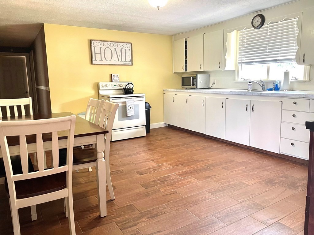 2 Glendower Street Avon, MA 02322 - Photo 3 of 25