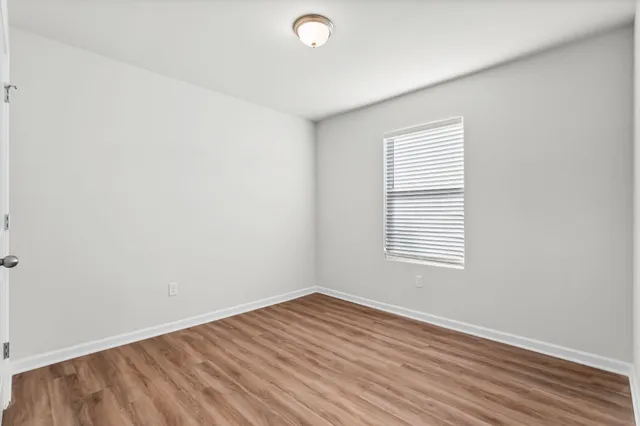 $2,400 | 698 Whispering Creek Avenue, Freeport, FL 32439