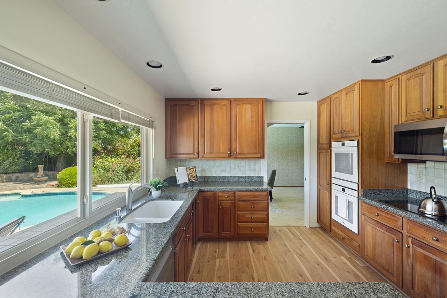 5575 Vía Ensenada Concord, CA 94521 - Photo 22 of 66