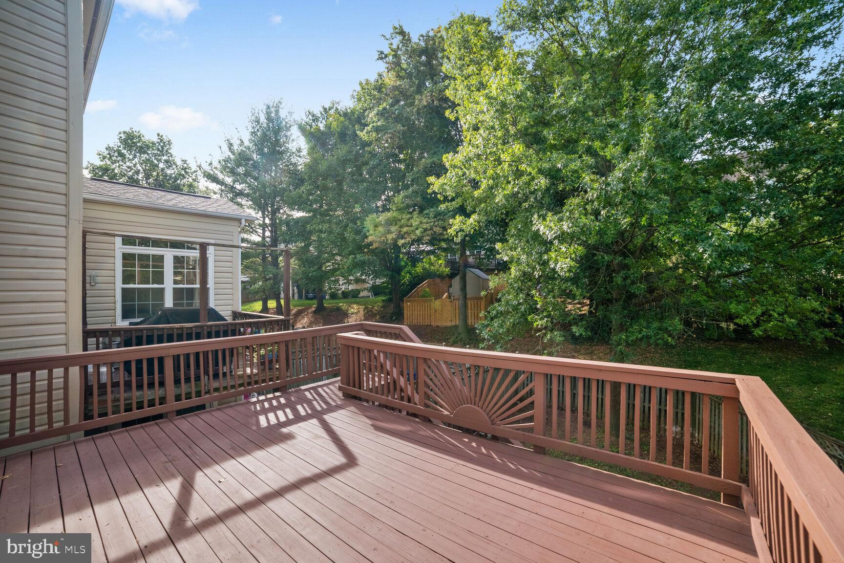 930 Jubal Way Frederick, MD 21701 - Photo 3 of 32 large deck
