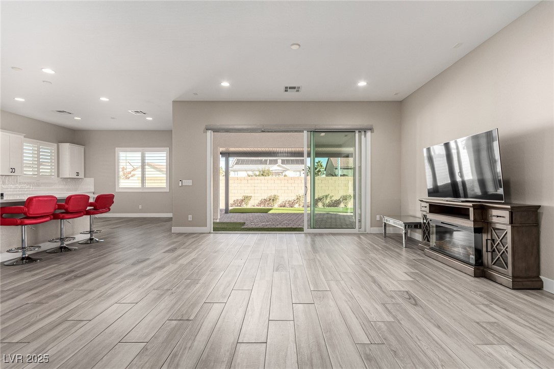 10086 Goff Grove Las Vegas, NV 89183 - Photo 8 of 44