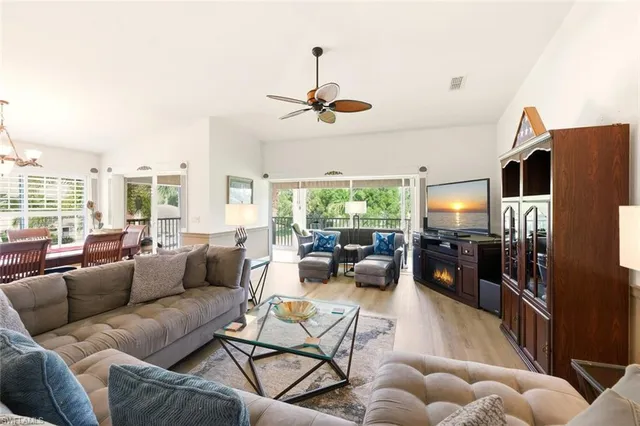 $374,900 | 8401 Southbridge Drive, Unit 2, Estero, FL 33967