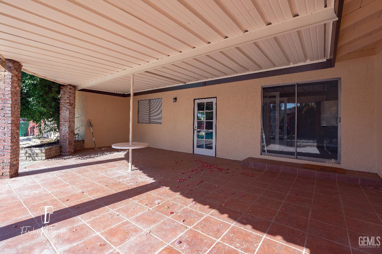 Undisclosed Address Bakersfield, CA 93308 - Photo 29 of 37 a view of a porch