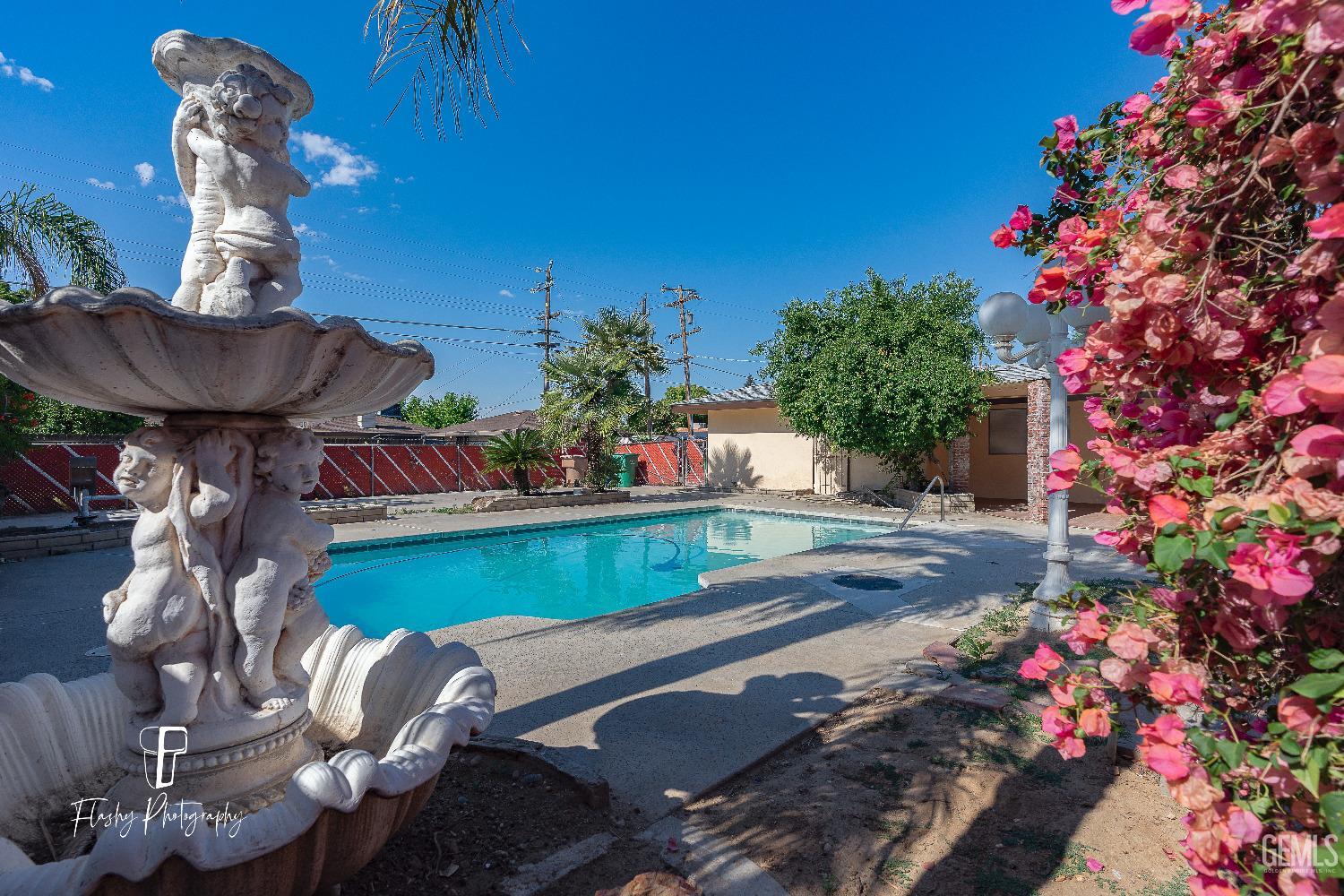 Undisclosed Address Bakersfield, CA 93308 - Photo 32 of 37 a front view of a house with sitting area