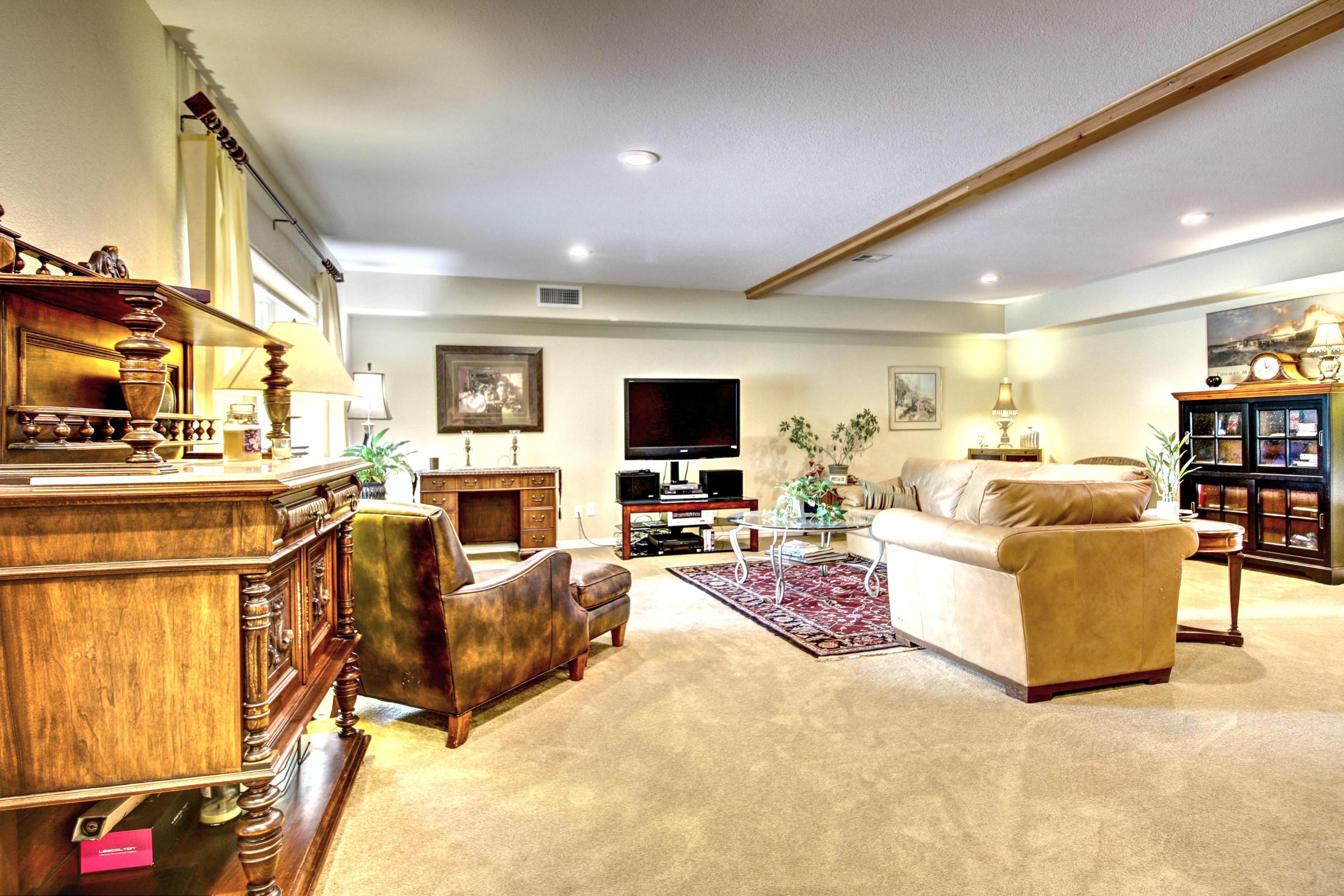 100 Springbrook Drive Grants Pass, OR 97527 - Photo 38 of 57 Basement Living area
