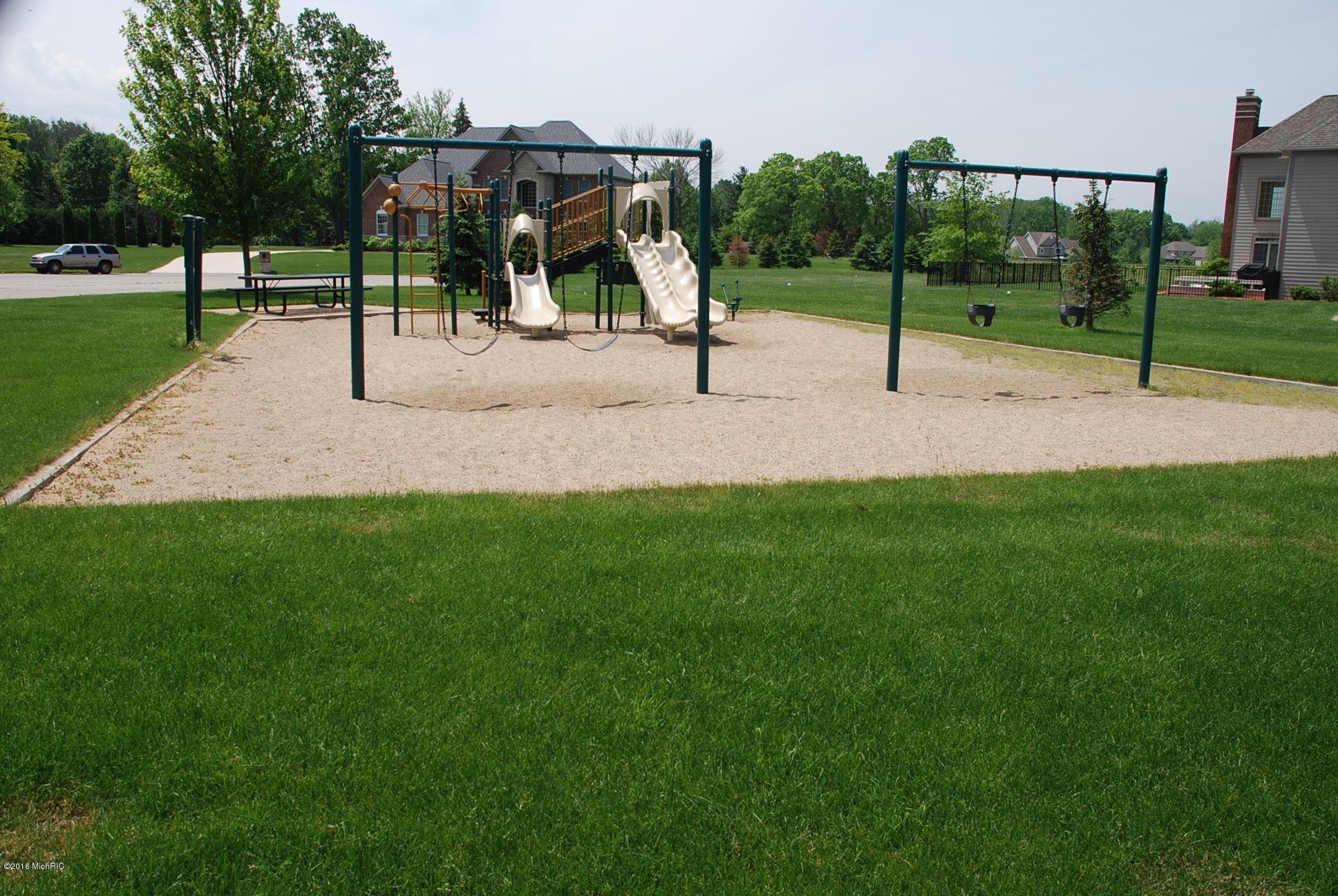 1813 Fox Ridge Trail St. Joseph, MI 49085 - Photo 4 of 5 DSC_1233