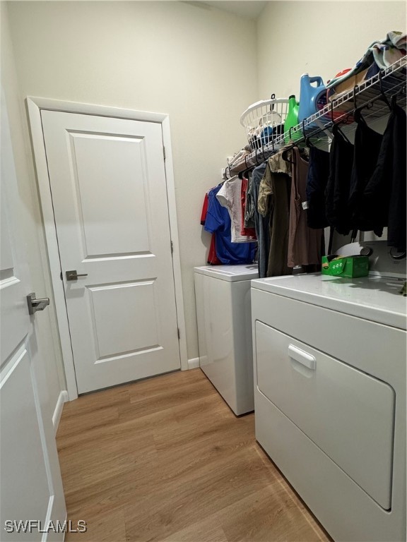 1818 Inwood Road LaBelle, FL 33935 - Photo 20 of 28 a bedroom with a bed and a mirror